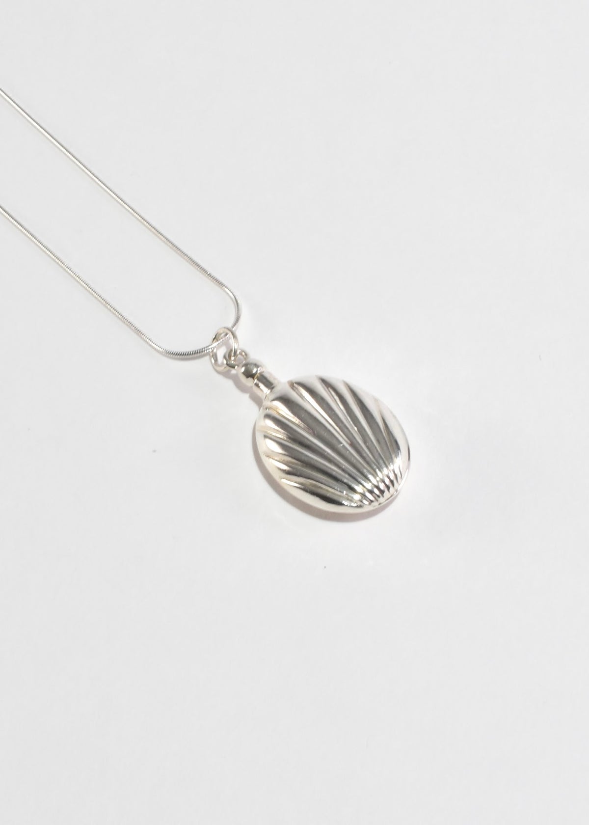 Ribbed Perfume Bottle Pendant