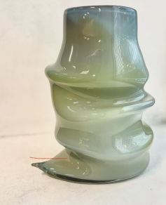 Deflated Vase - Lesbian Bluegrass